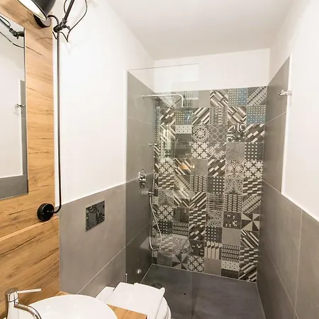 Il Muro Vecchio 3*