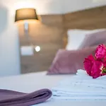 Il Muro Vecchio Джардіні-Наксос